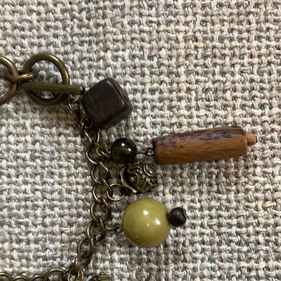 Vintage stone and wood charm bracelet - Picture 4 of 5